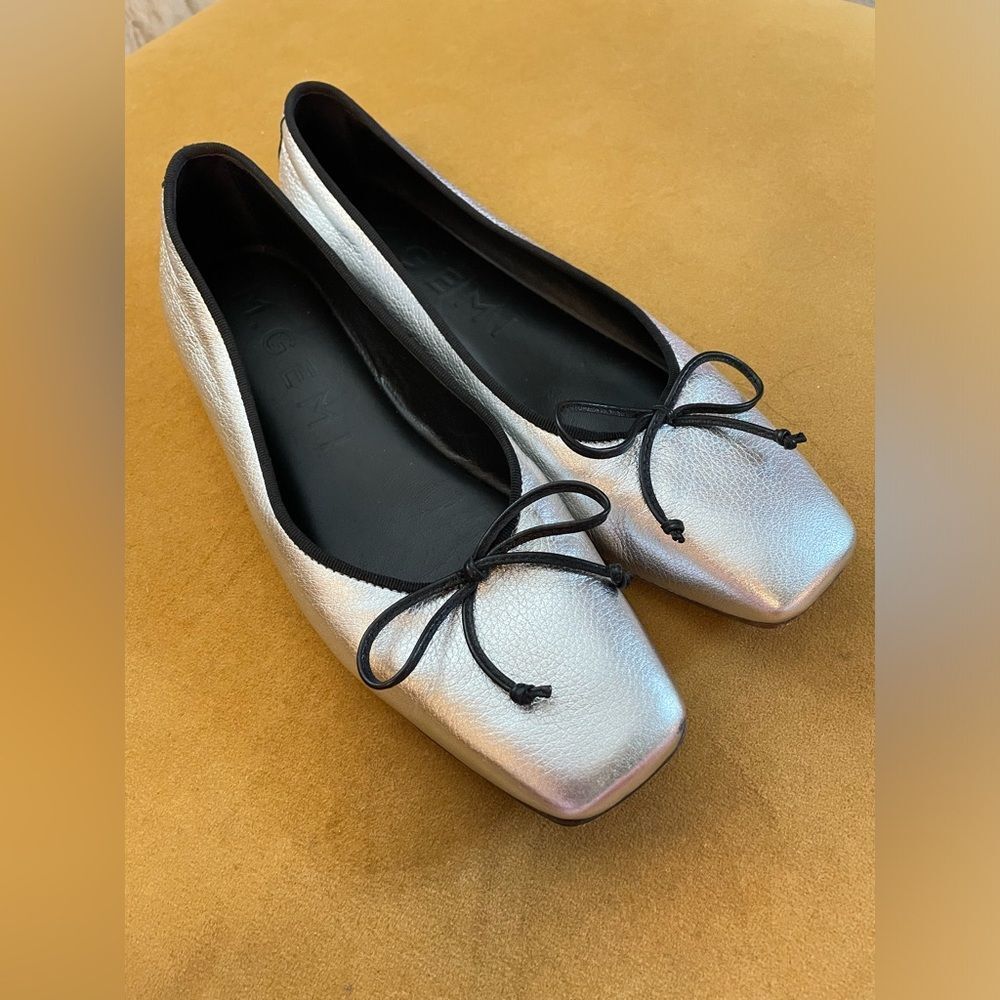 M. Gemi The Danza Silver Metallic Leather Ballet Flats 38.5